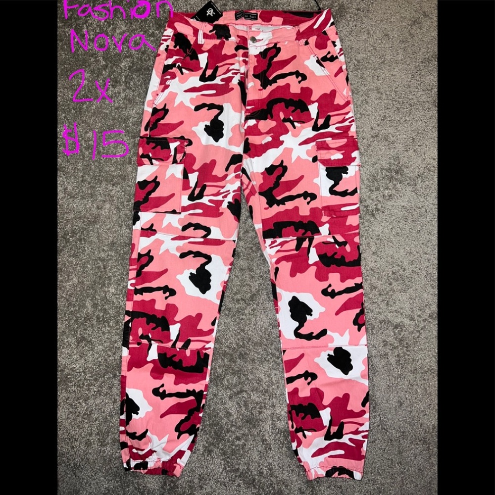 Fashion nova joggers